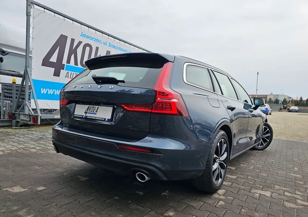 Volvo V60 cena 99900 przebieg: 185000, rok produkcji 2020 z Krynica-Zdrój małe 379